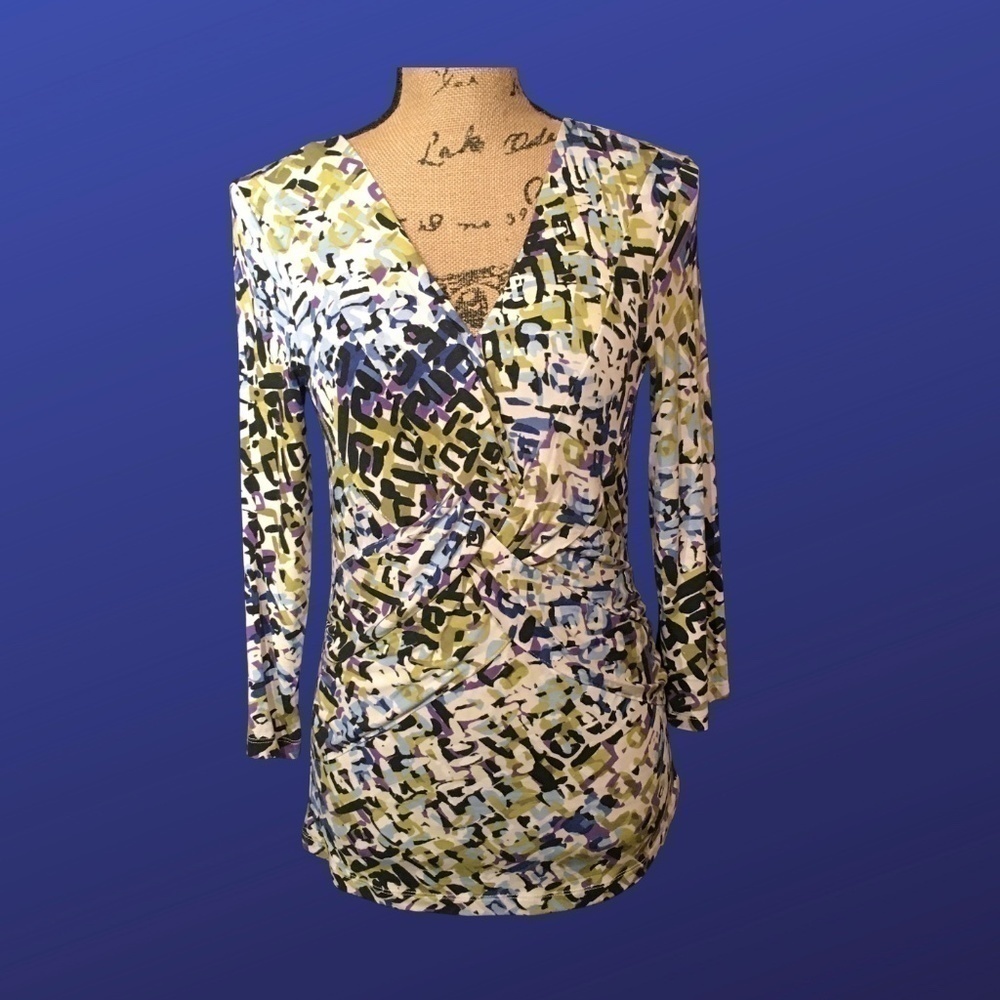 𝅺cable & GAUGE Fitted Pullover Top, Blue/White/Black/Purple print, NWOT, Size S